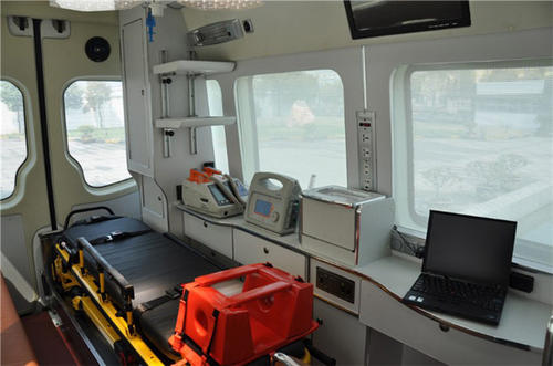 定西救护车内部